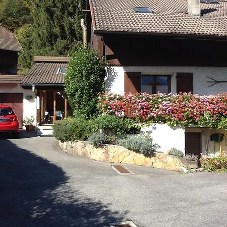 Bed & Breakfast Au Coeur Des Alpes *